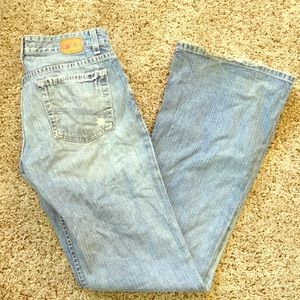 BKE light wash jeans